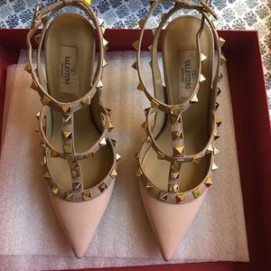 Valentino beige rockstud
